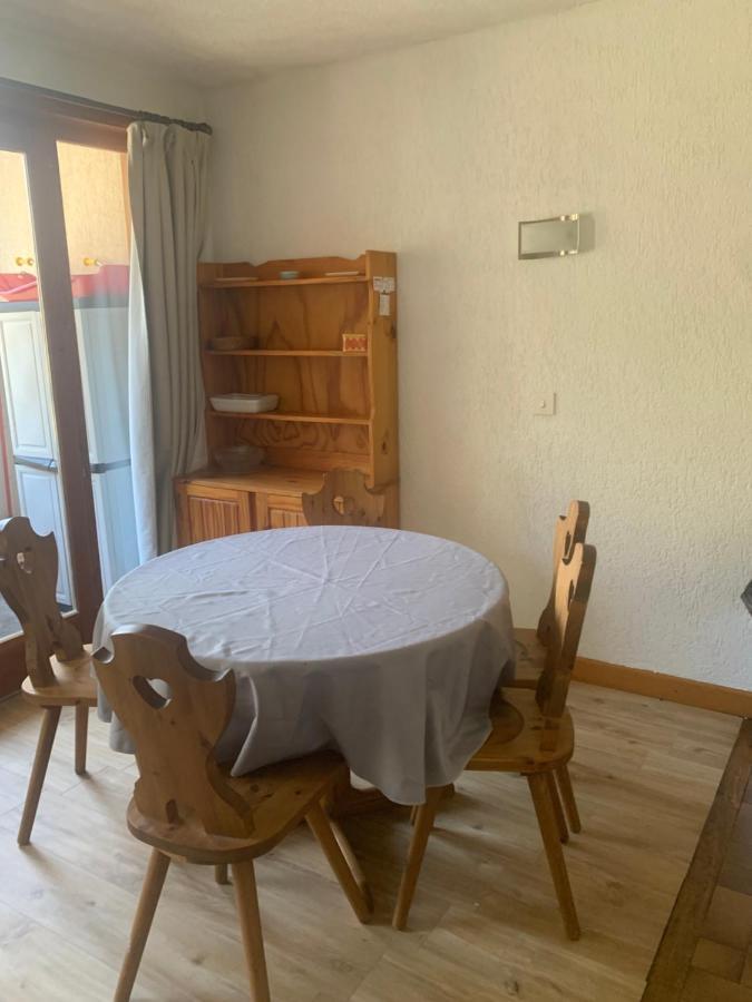 Appartement Avec Acces Piscine- Station- 4 Personnes Сен-Жан-д'Ольп Экстерьер фото